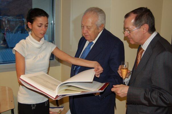 Sofia Domingos a l'ambaixa de Portugal a Andorra durant la visita de l'ex primer ministre Mario Soares.