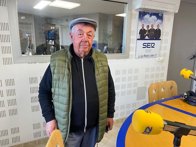 El autor Pep Ribas 'Hereva' en el estudio de la SER