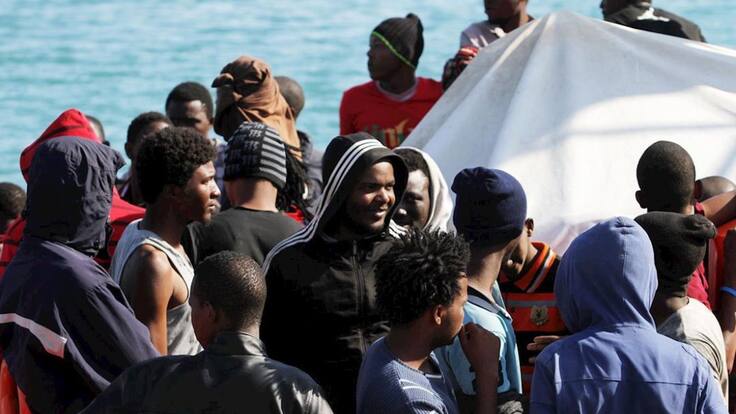 Elena Lugui: "Se realizan las pruebas a los migrantes que llegan en patera y no se plantea hacer lo mismo a los turistas"