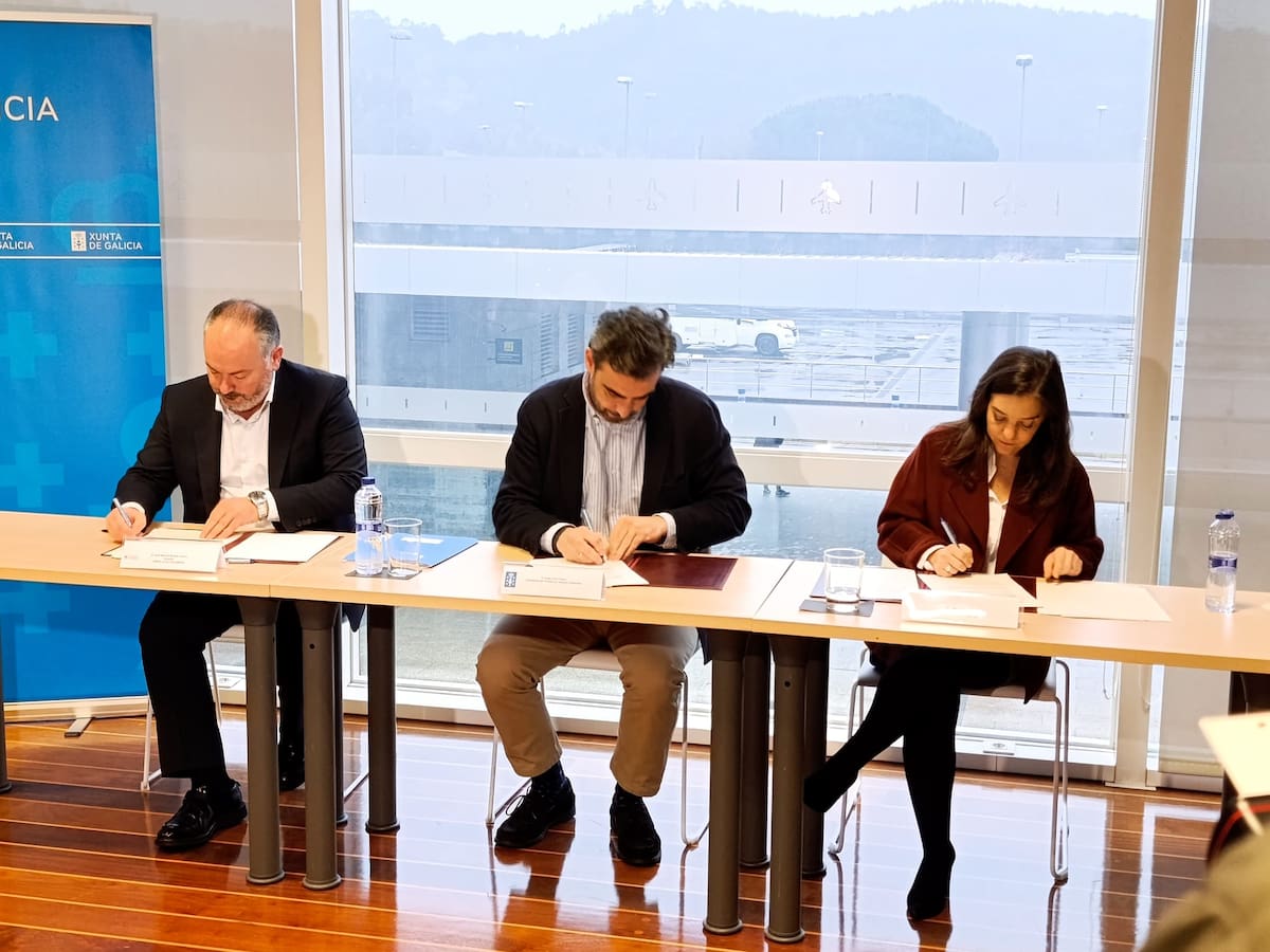 Acuerdo en el Aeropuerto de Alvedro: 35 taxis podrán recoger pasajeros desde el 16 de marzo