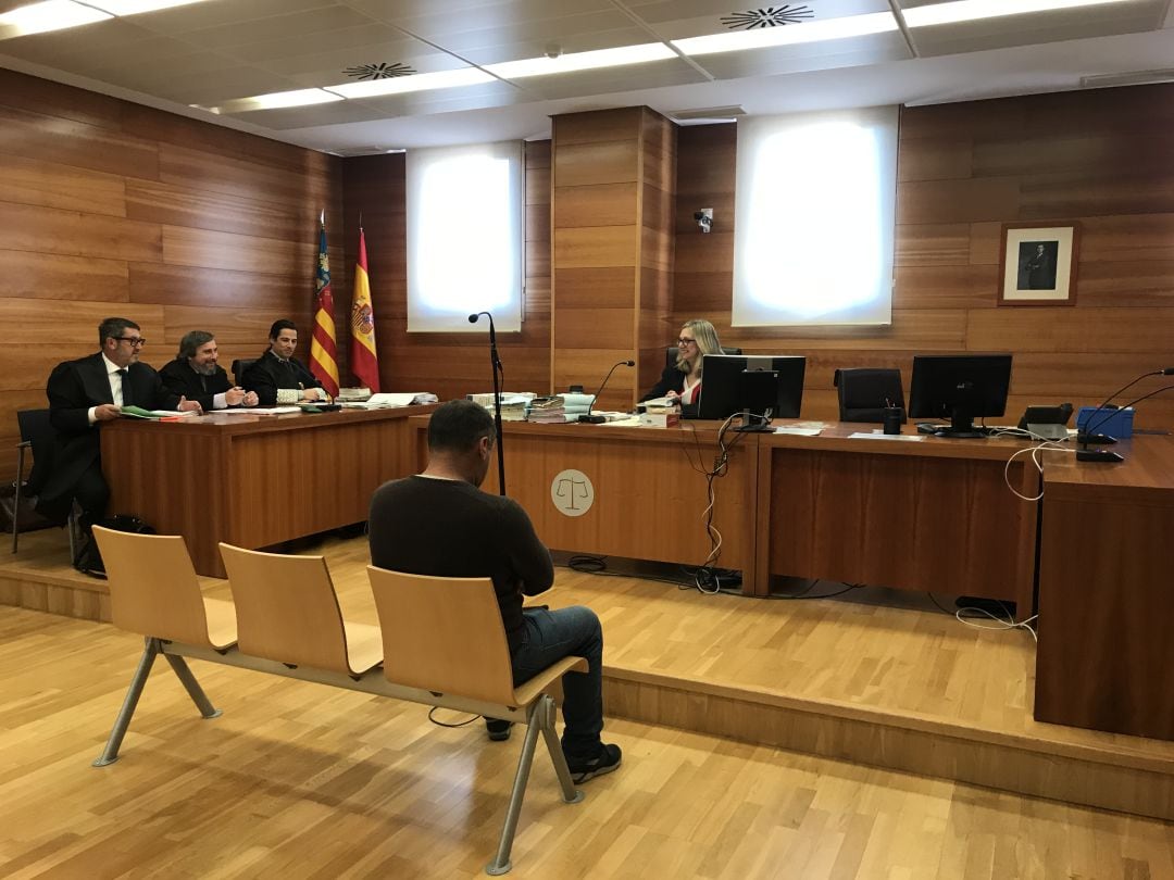 Momentos antes del inicio del juicio de los censos supuestamente manipulados de Cabanes