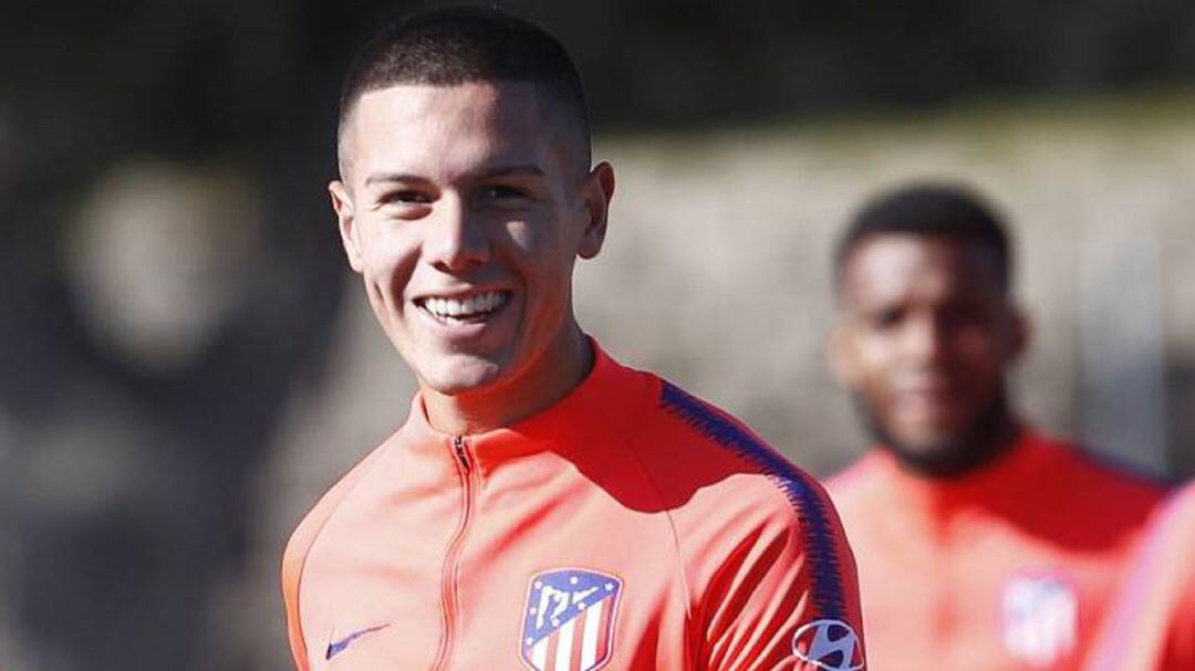 Nehuén Pérez durante un entrenamiento con el Atlético de Madrid