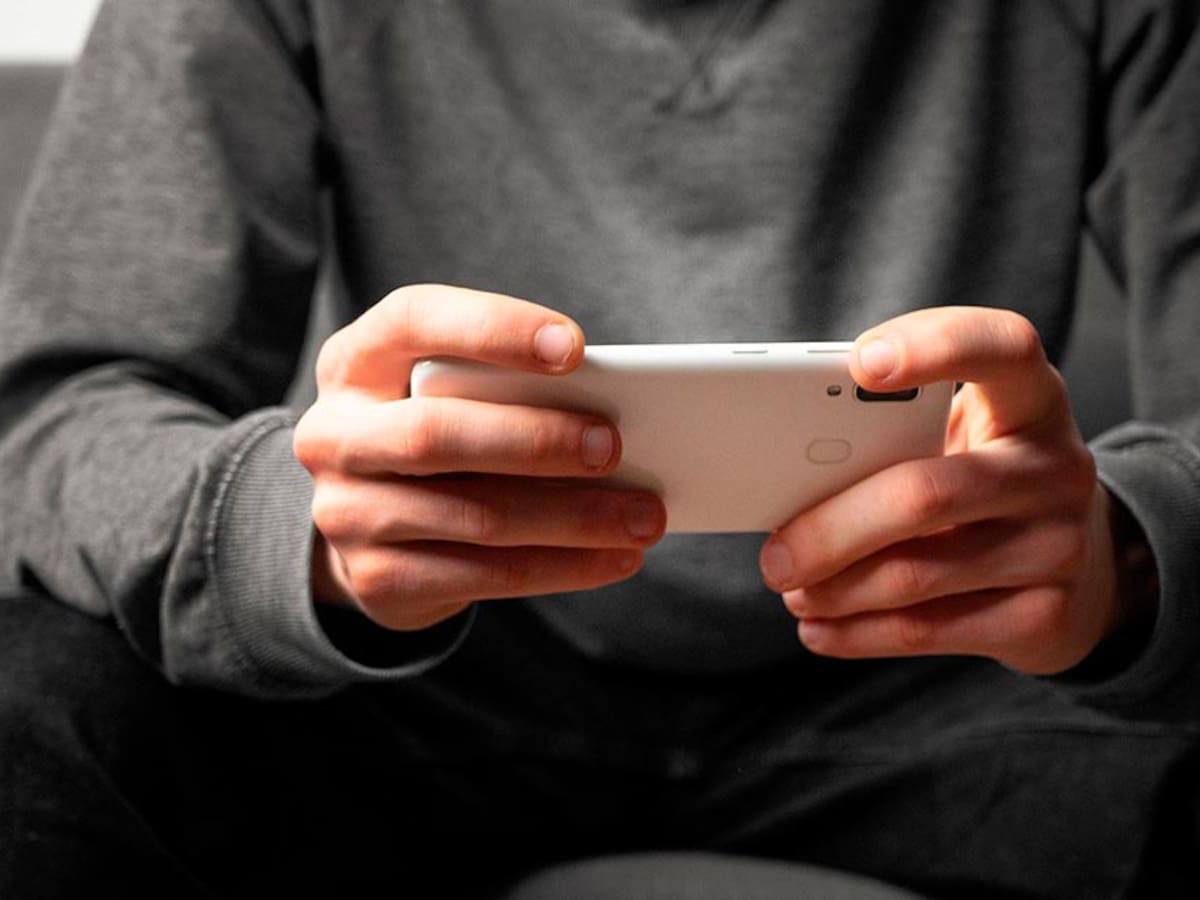 "Es importante proponer alternativas sanas, saludables, constructivas; y que el porno no sea el educador sexual"