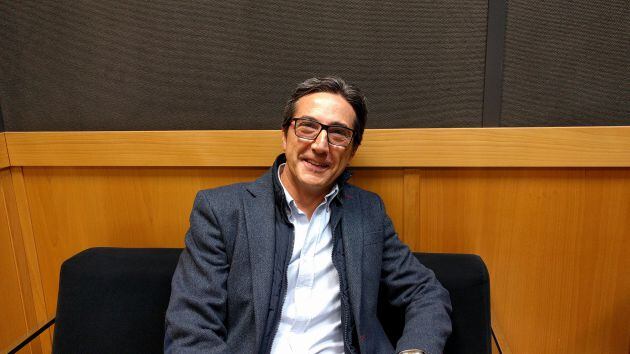 José Mª Chiquillo, presidente de la Red del Programa Unesco Rutas dela Seda, en los estudios de Radio Valencia