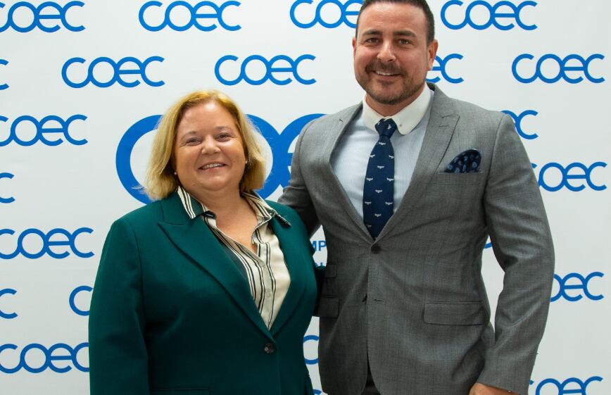 Ana Correa, pta de COEC  y Antonio Casado