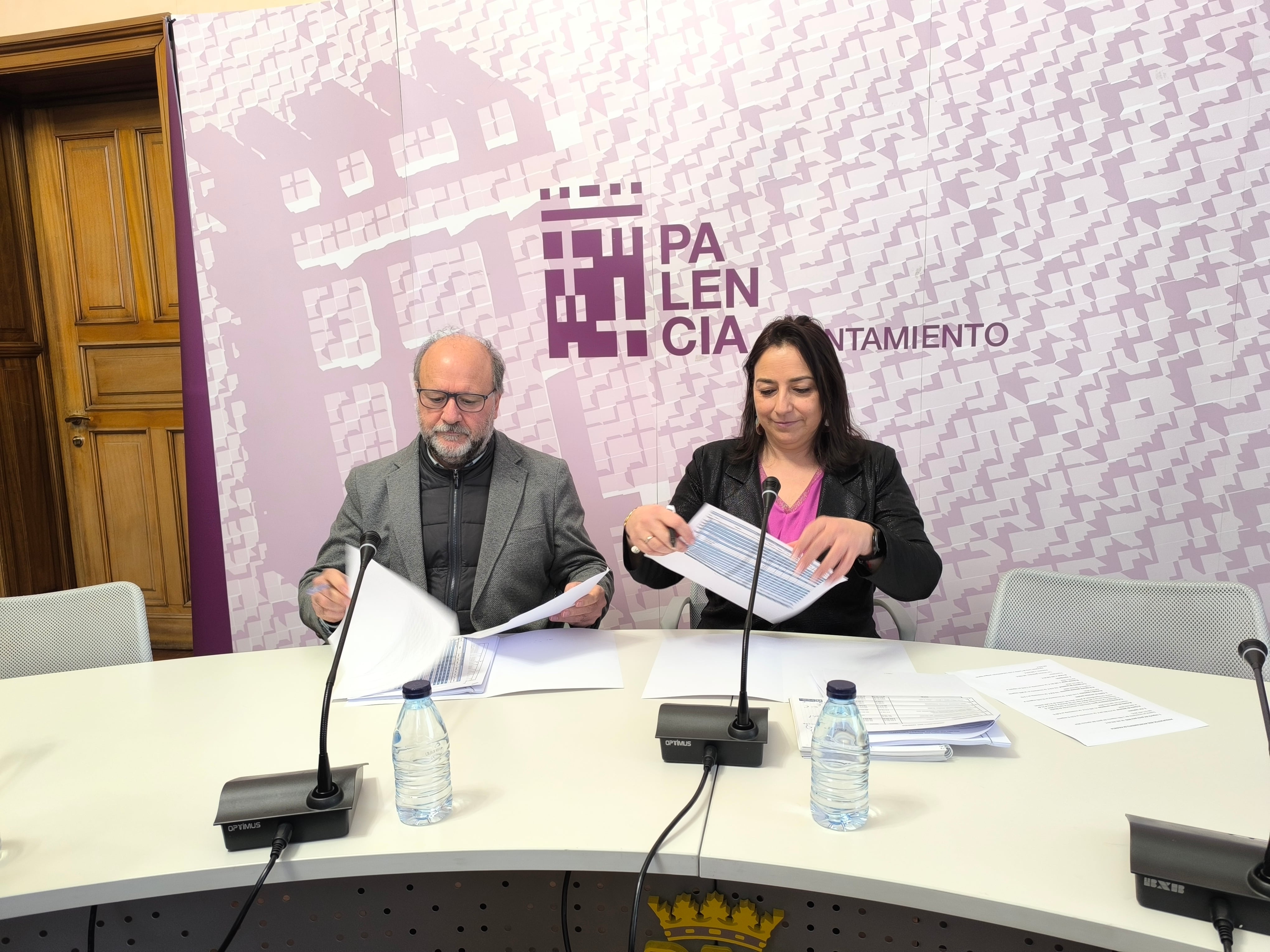 Carlos Hernández y Miriam Andrés presentan el borrador de presupuesto municipal para 2025