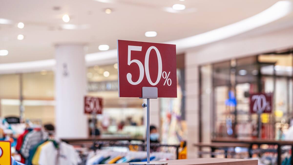 Rebajas con truco: las maniobras de muchos comercios para vender lo que no es