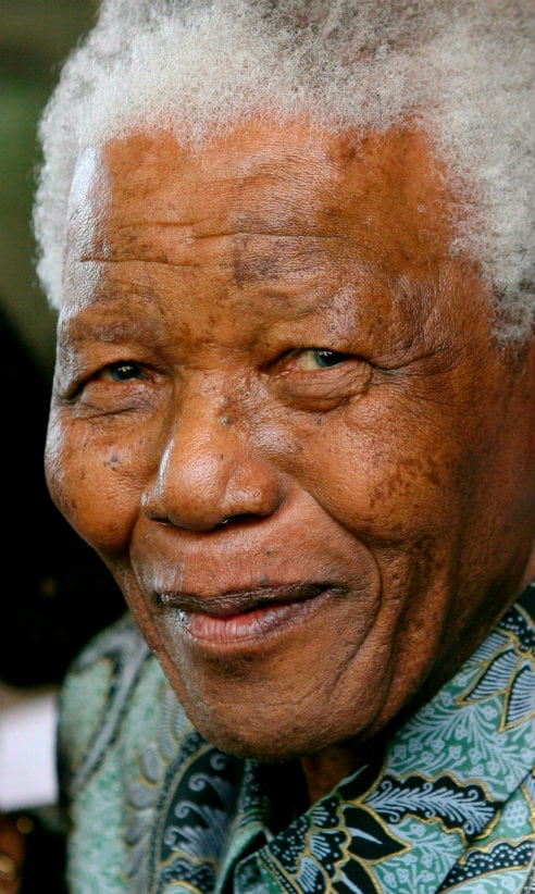 Nelson Mandela en su 94 cumpleaños, celebrado en la intimidad de su residencia de Qunu.