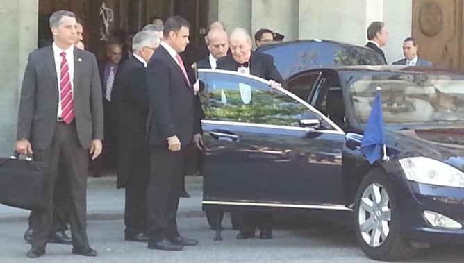 El rey Juan Carlos saliendo de la ceremonia de apertura del año judicial