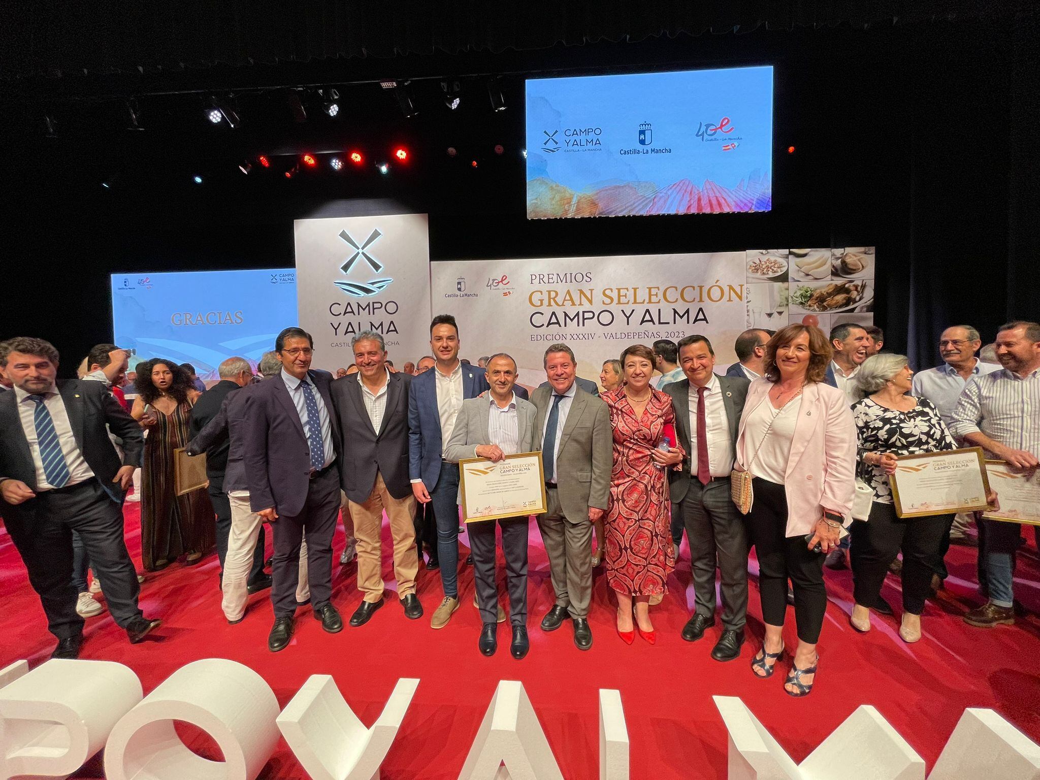 Entrega del premio Gran Selección Campo y Alma al mejor vino Airén para la SAT Virgen de Loreto, de Socuéllamos