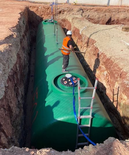 Trabajos para la instalación del gasocentro de Unoil en Linares. 