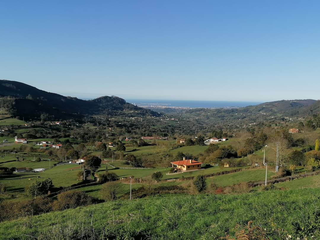 Imagen de una de las parroquias rurales del concejo