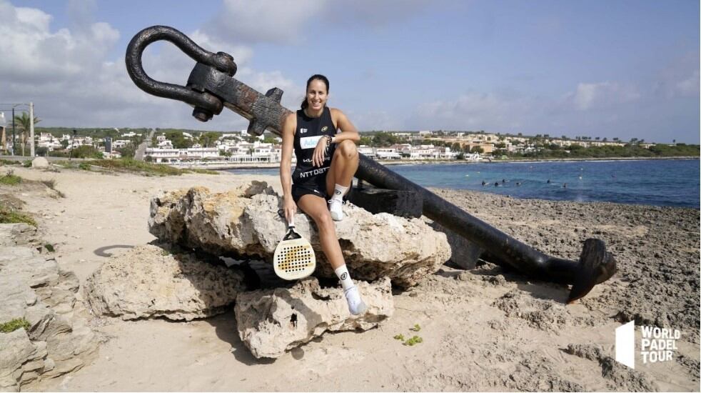 L'alaiorenca debuta aquest capvespre a l'Open de Menorca amb l'objectiu de recuperar el número u del pàdel mundial.