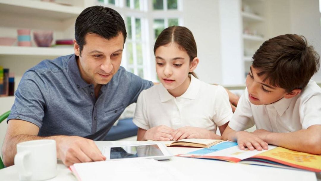 Muchos padres y madres no podrán hacerse cargo de sus hijos a partir del lunes al no poder teletrabajar desde casa