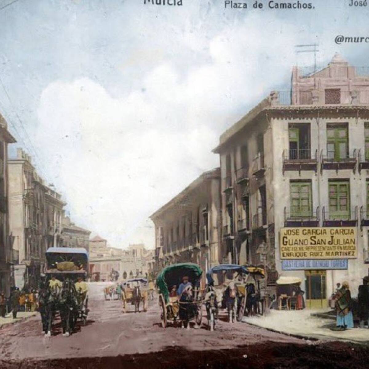 La Murcia que fue en blanco y negro ahora recupera el color en Twitter