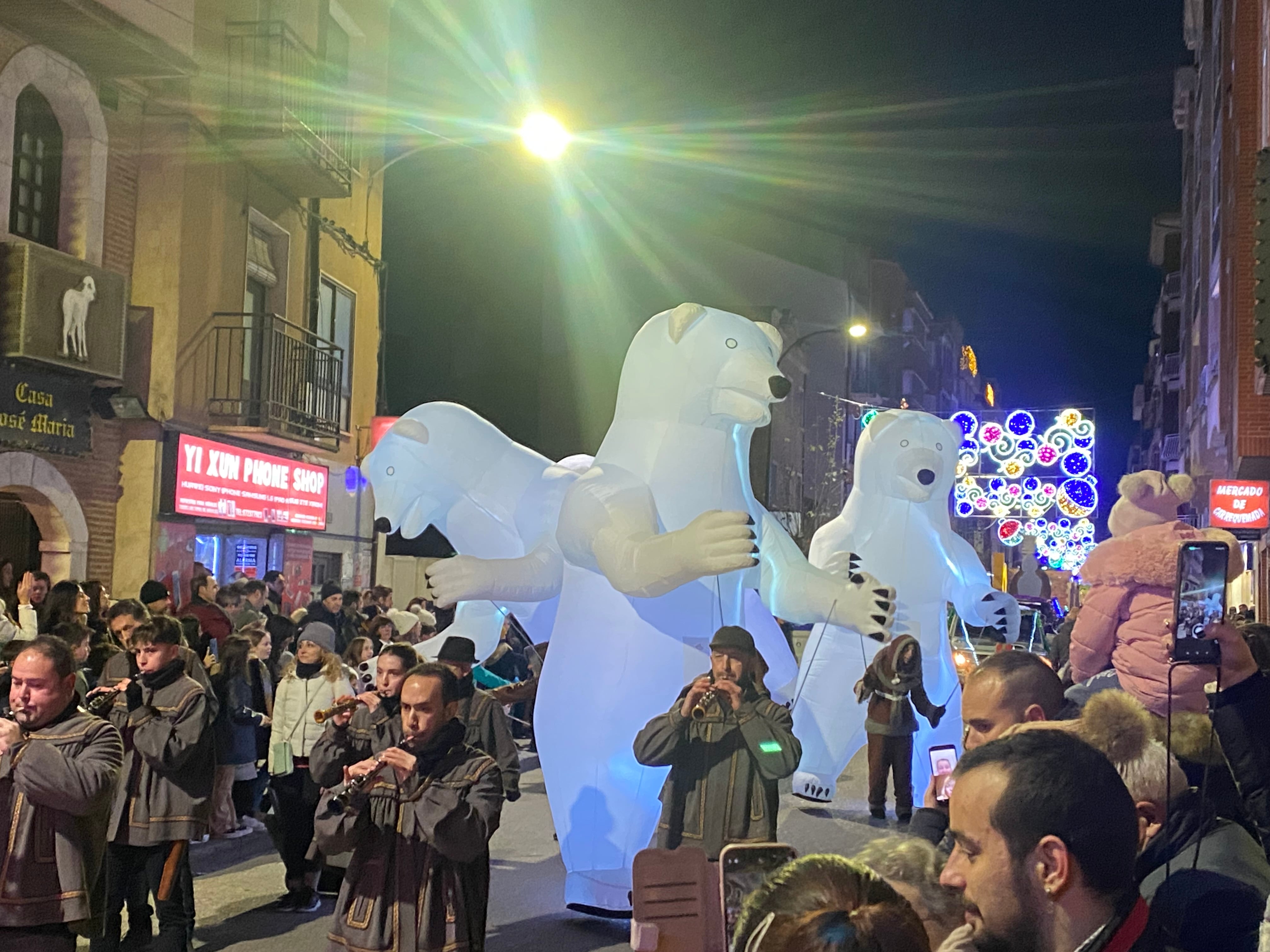 Los Osos polares saludando a los pequeños