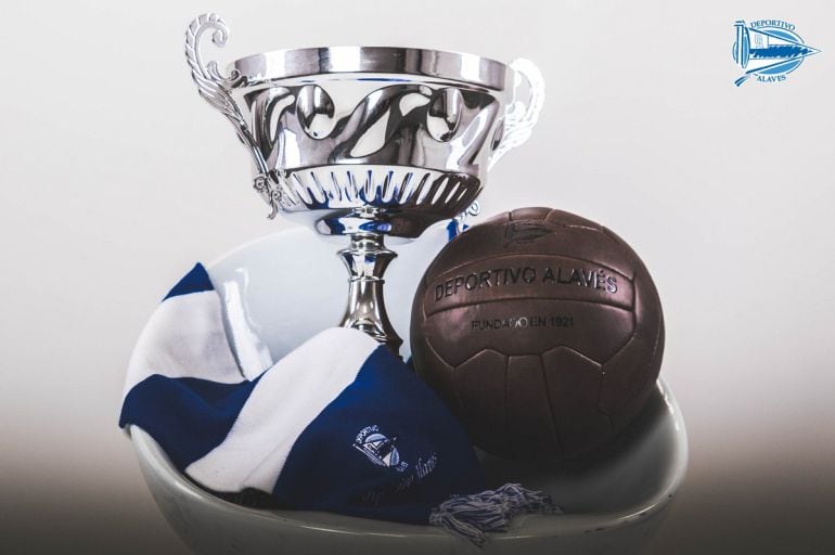 Trofeo Araba que se entregará tras el triangular.