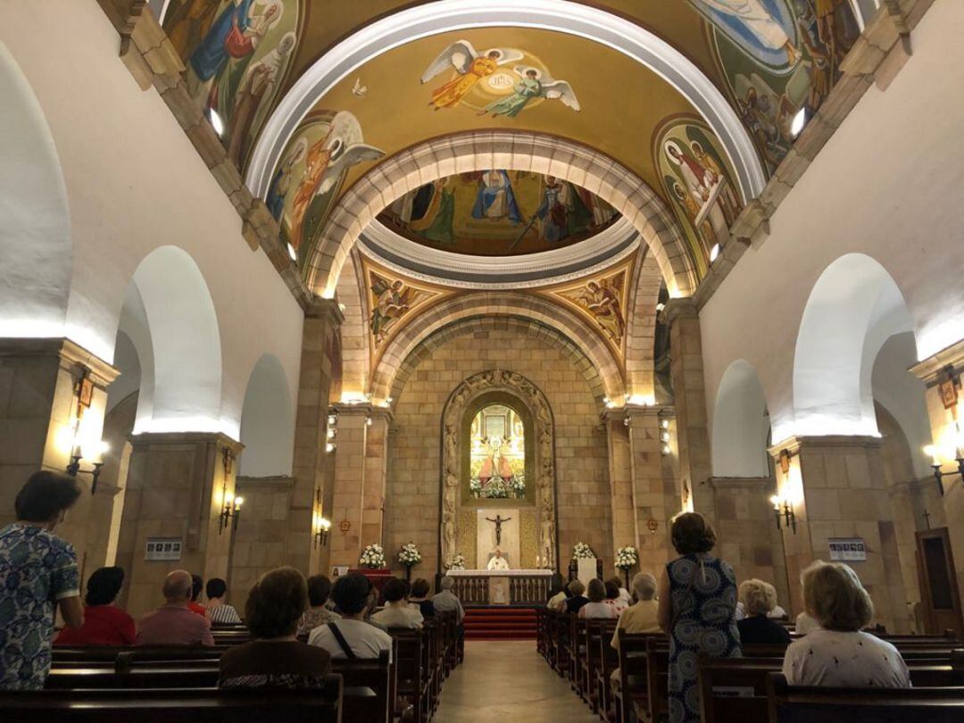 Misa en honor a la Virgen de Linarejos, celebrada en la mañana de este 5 de agosto en el Santuario.