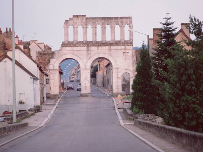 Puerta de Arroux en Autun