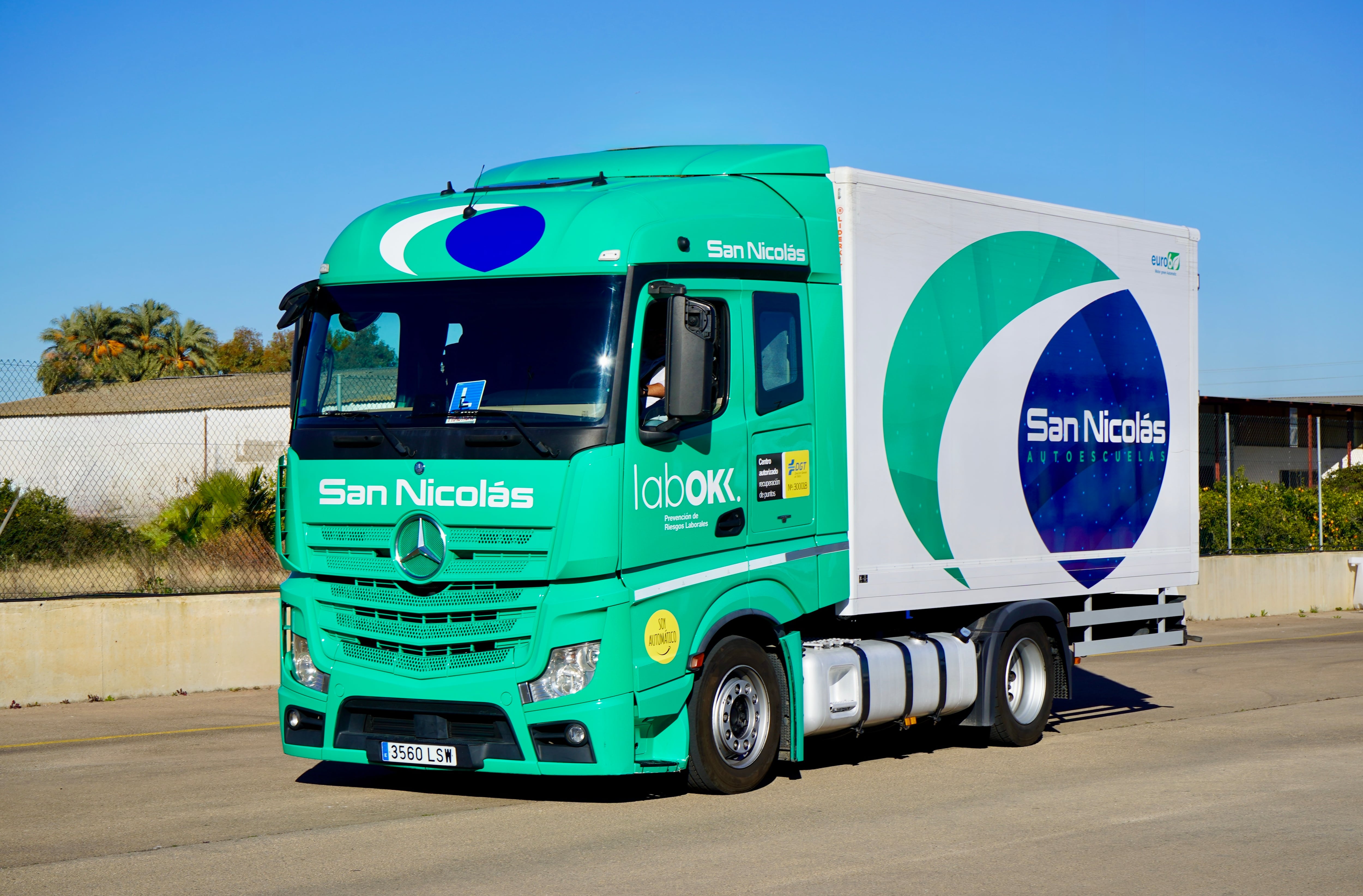 El colapso en Tráfico bloquea el carné de conducir en Cartagena: tres meses de espera para el examen práctico