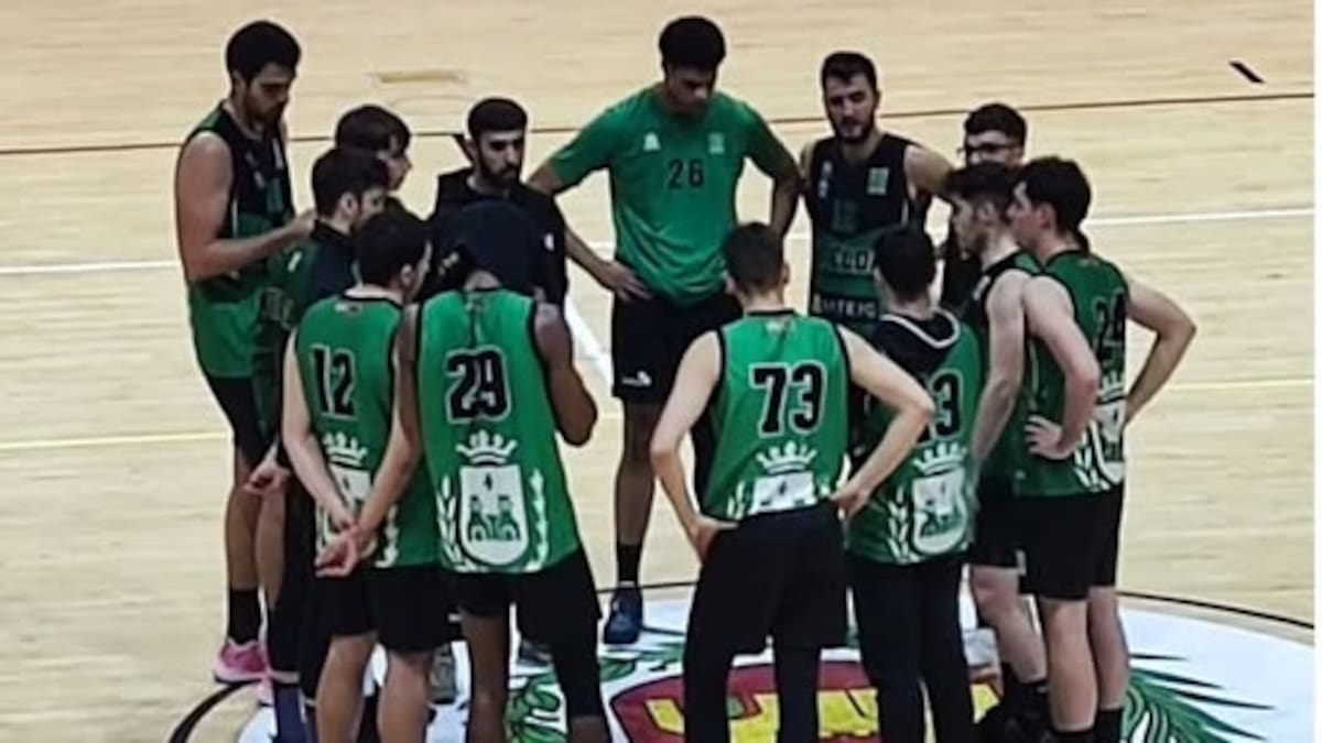 El C. B. Elda - Bateig Piedra Natural cayó ante el Mutua Levante NB Alcoi (51-55)