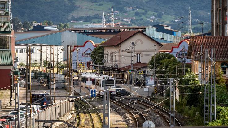 Cantabria exige al Ministerio de Transportes el tren directo Santander-Bilbao y rechaza que solo se priorice el tramo hacia Castro Urdiales
