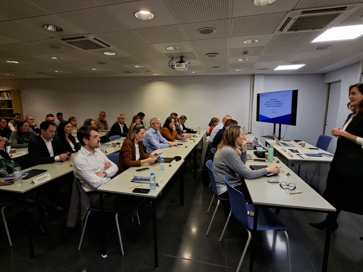 Una trentena de professionals participen en una formació per reforçar la col·laboració publicoprivada