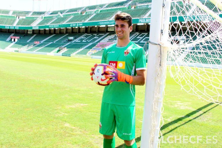 Unai Simón en su presentación como portero del Elche C.F.