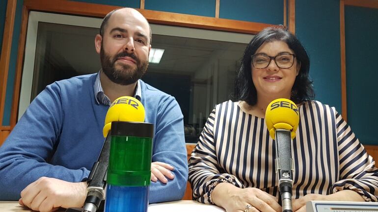 Julio Revuelta y Olga Agüero en la tertulia de la Ventana 