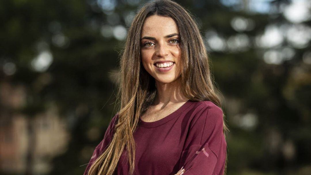 Celia Antón muestra su sonrisa antes de su debut absoluto en Glasgow.