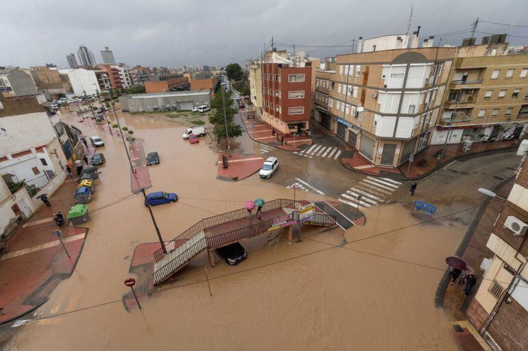 La zona de la rambla de Espinardo inundada por la intensa lluvia caída el sábado en Murcia