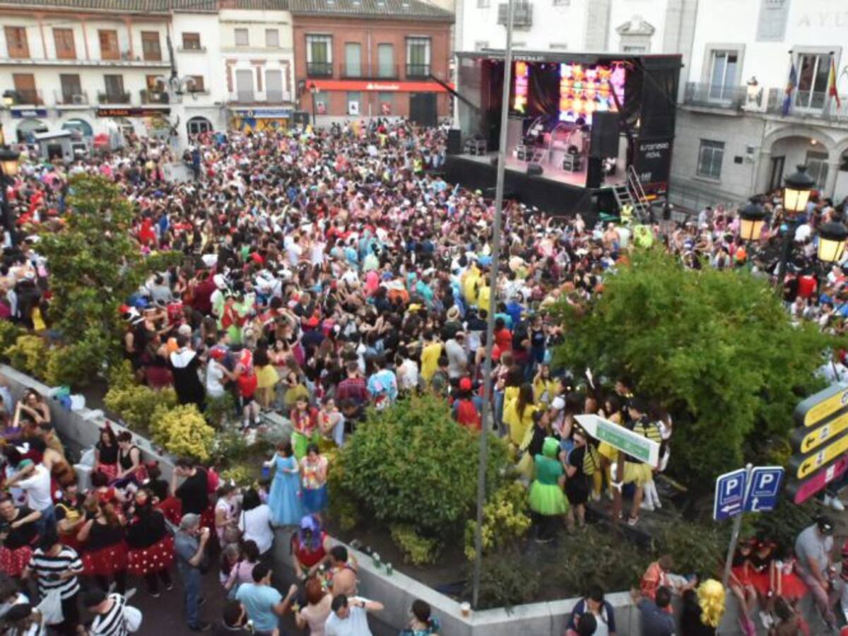 El Carnaval de Verano de Colmenar mueve la fiesta nocturna al recinto ferial