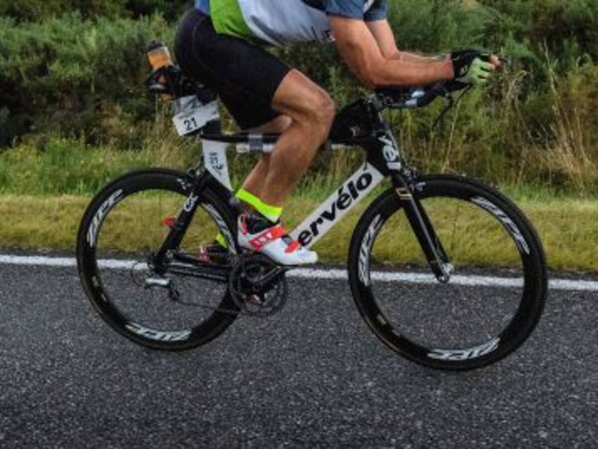 Localizado el vehículo que el pasado día 19 atropelló a un ciclista en Coristanco