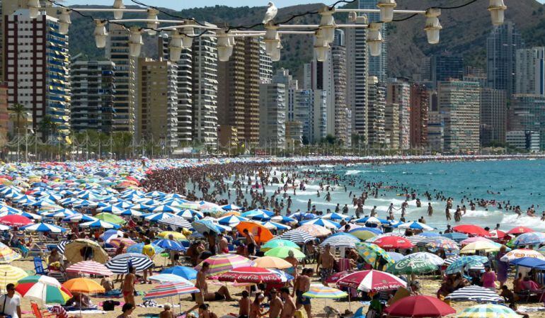 Turistas en Benidorm