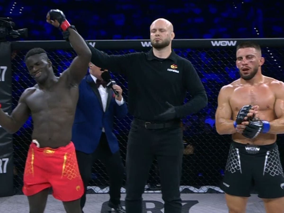 Mor Dieye se lleva la pelea a los puntos ante Nico Medina en el Roig Arena