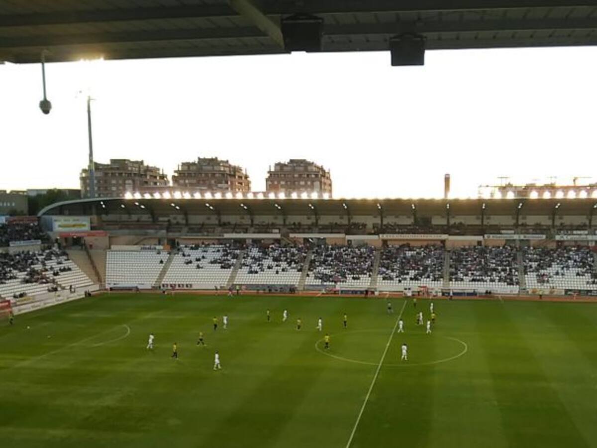 Aridane aúpa al Alba a la cuarta posición de la tabla con sus dos goles
