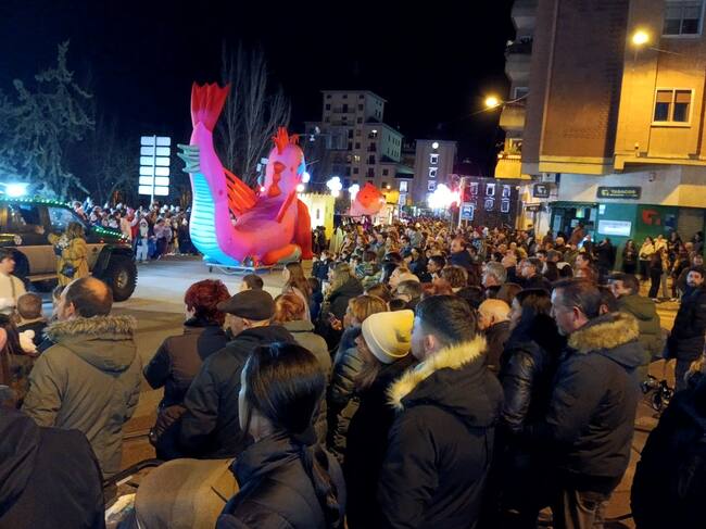 La rotonda de La Cadena, una de las zonas más concurridas para ver pasar a los magos