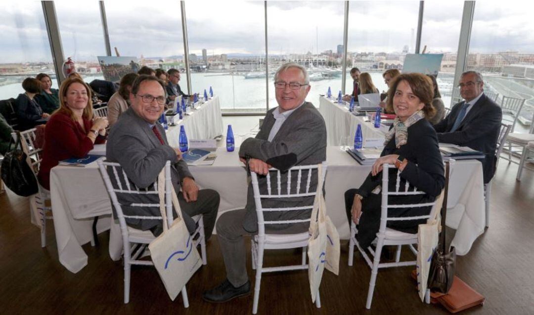 En la imagen el Alcalde de València, junto a la entonces Secretaria General de Financiación Autonómica y Local, Belén Navarro y el Conseller Vicent Soler en la última reunión del consejo rector, en marzo de 2018