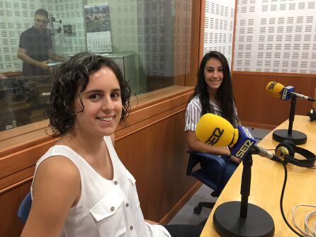 Rocío Carmona y Elena Muñoz