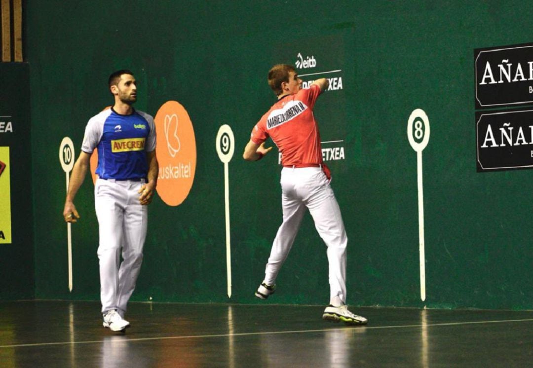 Los zagueros Mariezkurrena y Albisu se juegan una plaza directa para las semifinales 