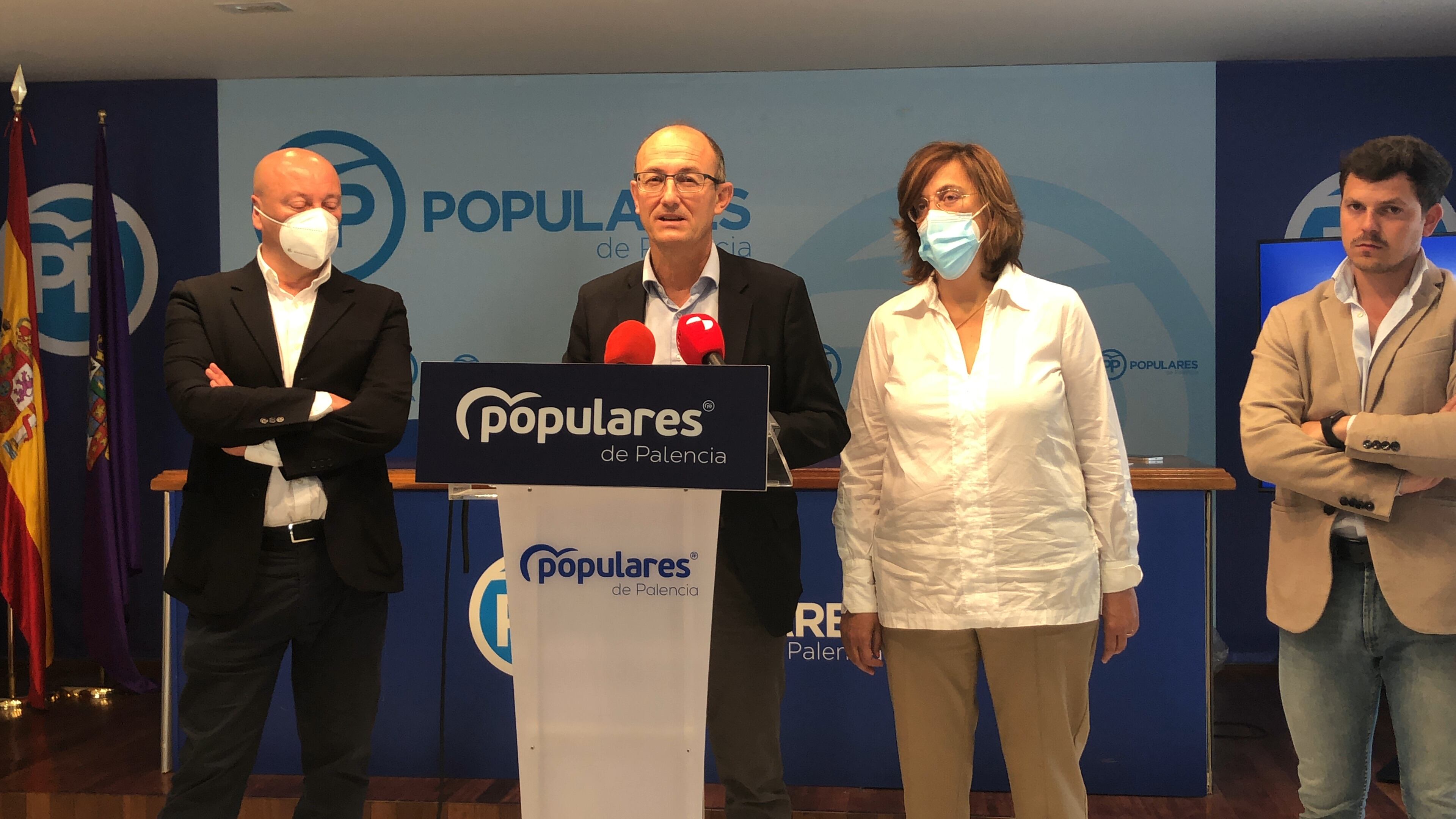 Luis Calderón, Jorge Martínez Antolín, Ángeles Armisén y Víctor Torres