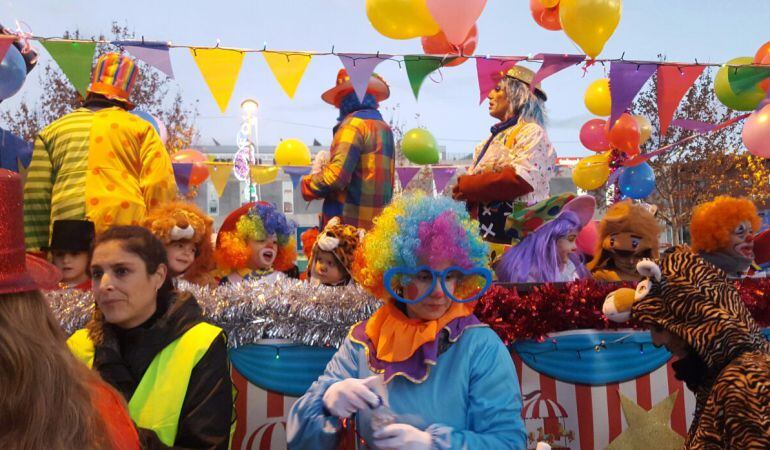 Con estas subvenciones el consistorio quiere que los vecinos se queden en la localidad viviendo y disfrutando su propia Cabalgata de Reyes