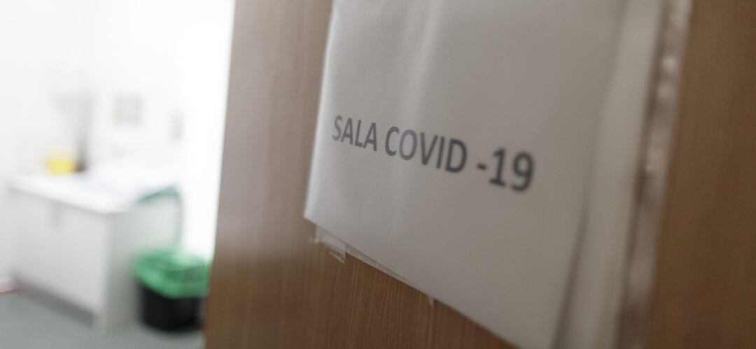 Sala Covid-19 de un consultorio médico local ubicado en Torrejón de Velasco