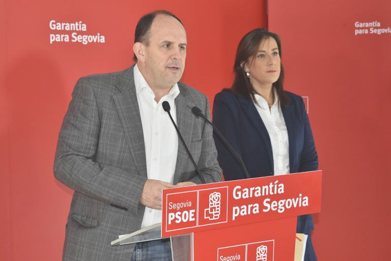 José Luis Aceves, secretario provincial y Ana Sánchez, secretario de Organización PSOECYL.