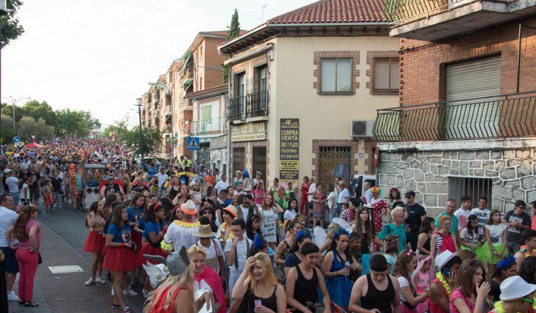 El Carnaval de Verano reune a miles de vecinos y visitantes