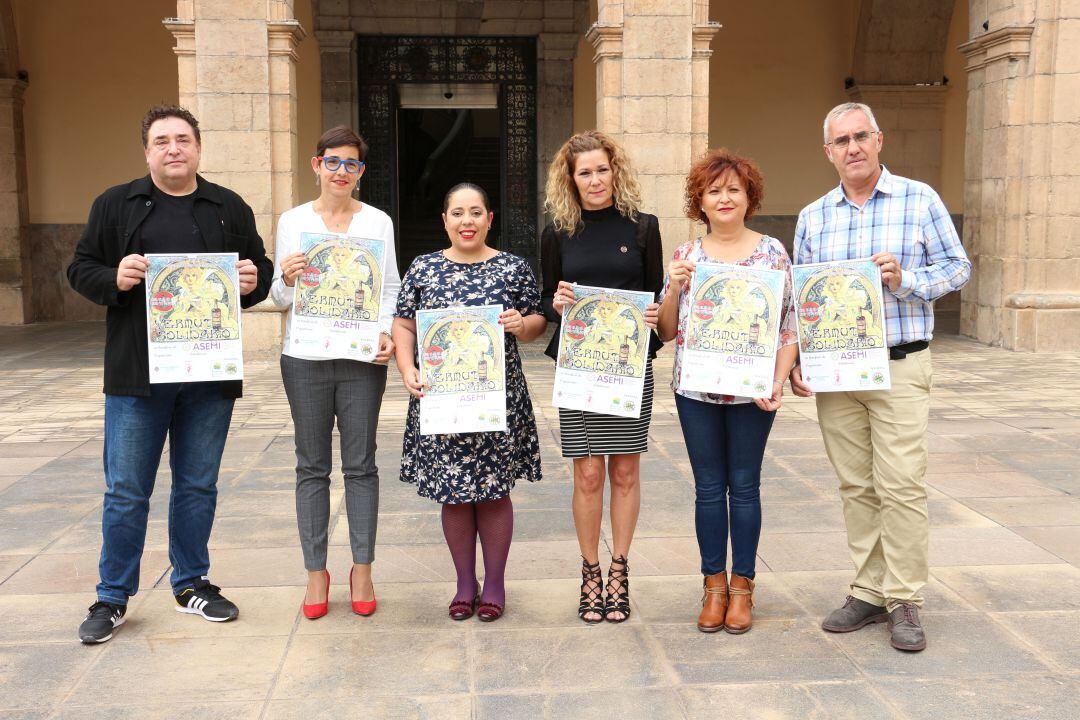 Presentación del vermú solidario en Castelló