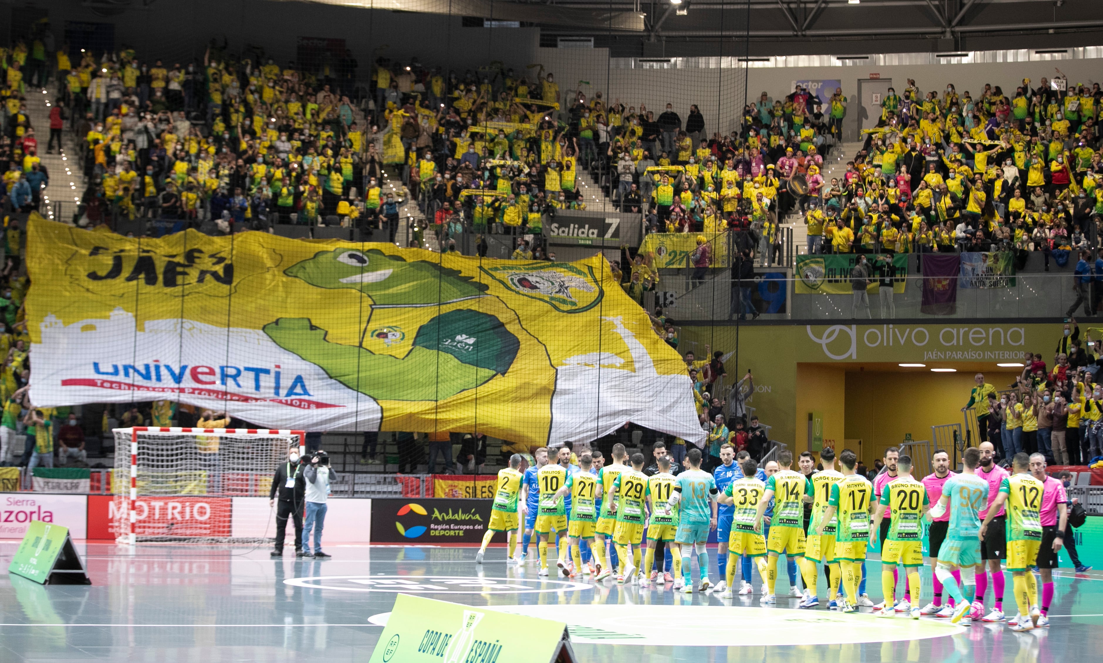 Los aficionados de Jaén vibraron con su equipos aunque la victoria en los penaltis viajó hasta Valdepeñas