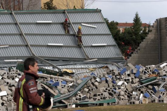 L'edifici del túnel de batuda del camp de beisbol va quedar completament ensorrat