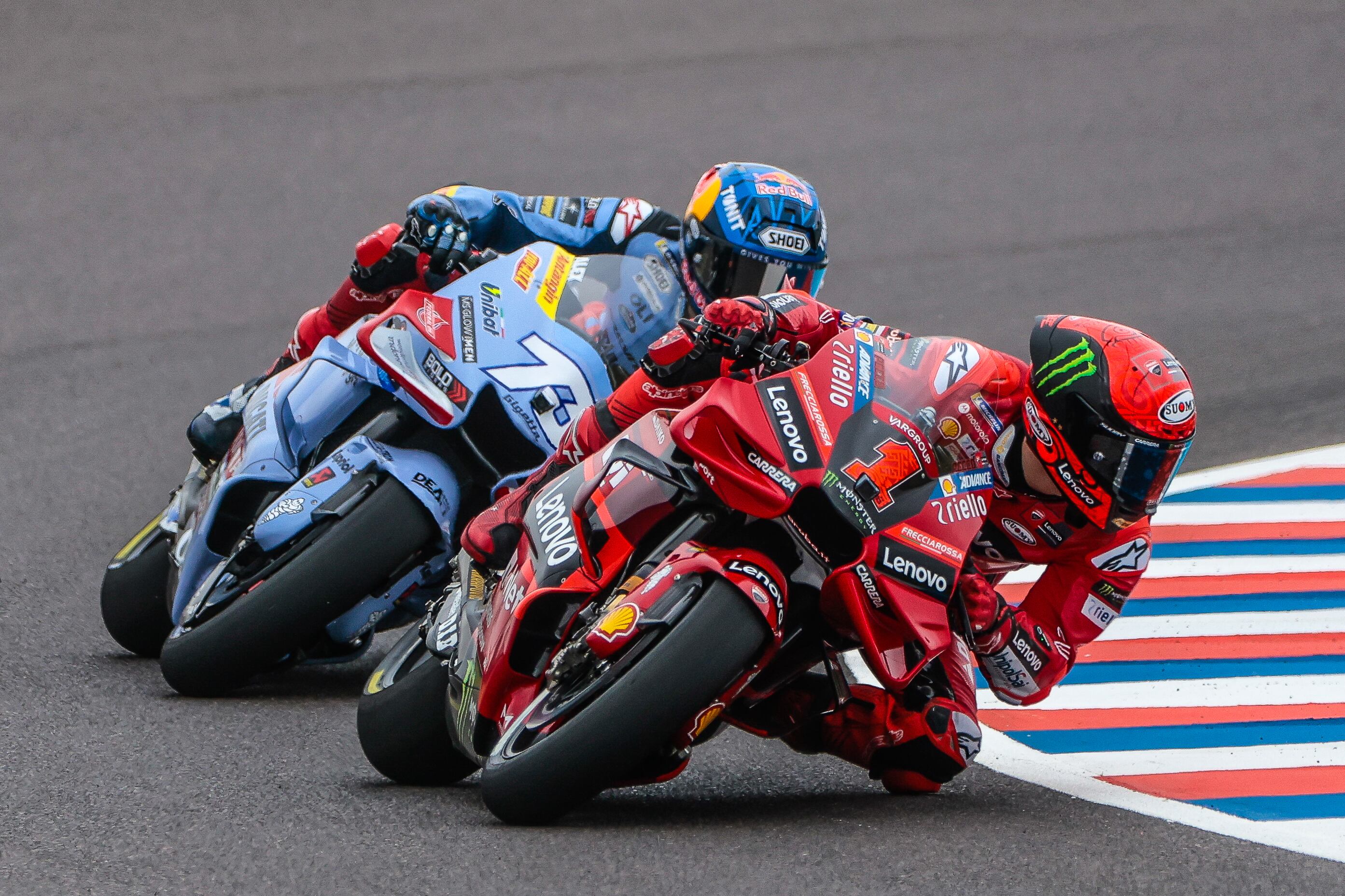 Álex Márquez y Bagnaia en el GP de Argentina. EFE/Juan Ignacio Roncoroni