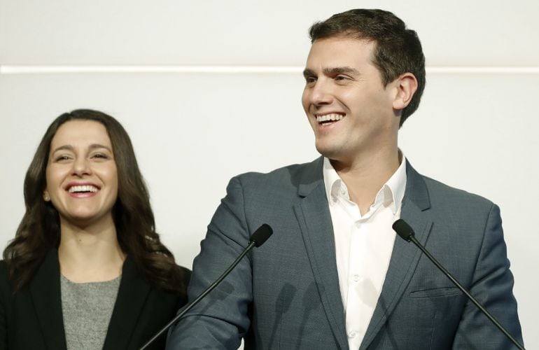 El presidente de Ciudadanos, Albert Rivera, y la líder de su partido en Cataluña, Inés Arrimadas.